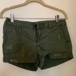 Mossimo Women’s army green mid rise short